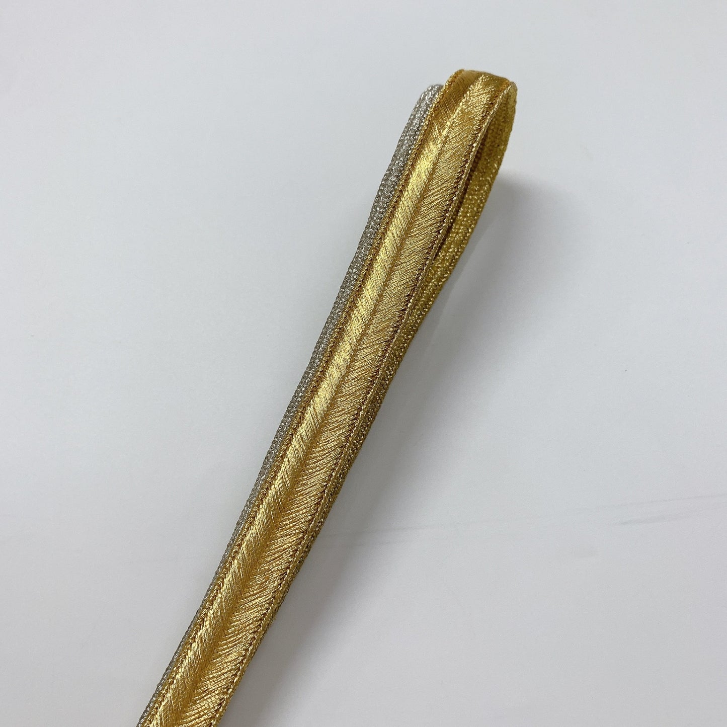 ［8631］帯締め 帯揚げ セット 枝花文様 金銀糸 正絹 着物 帯絞め