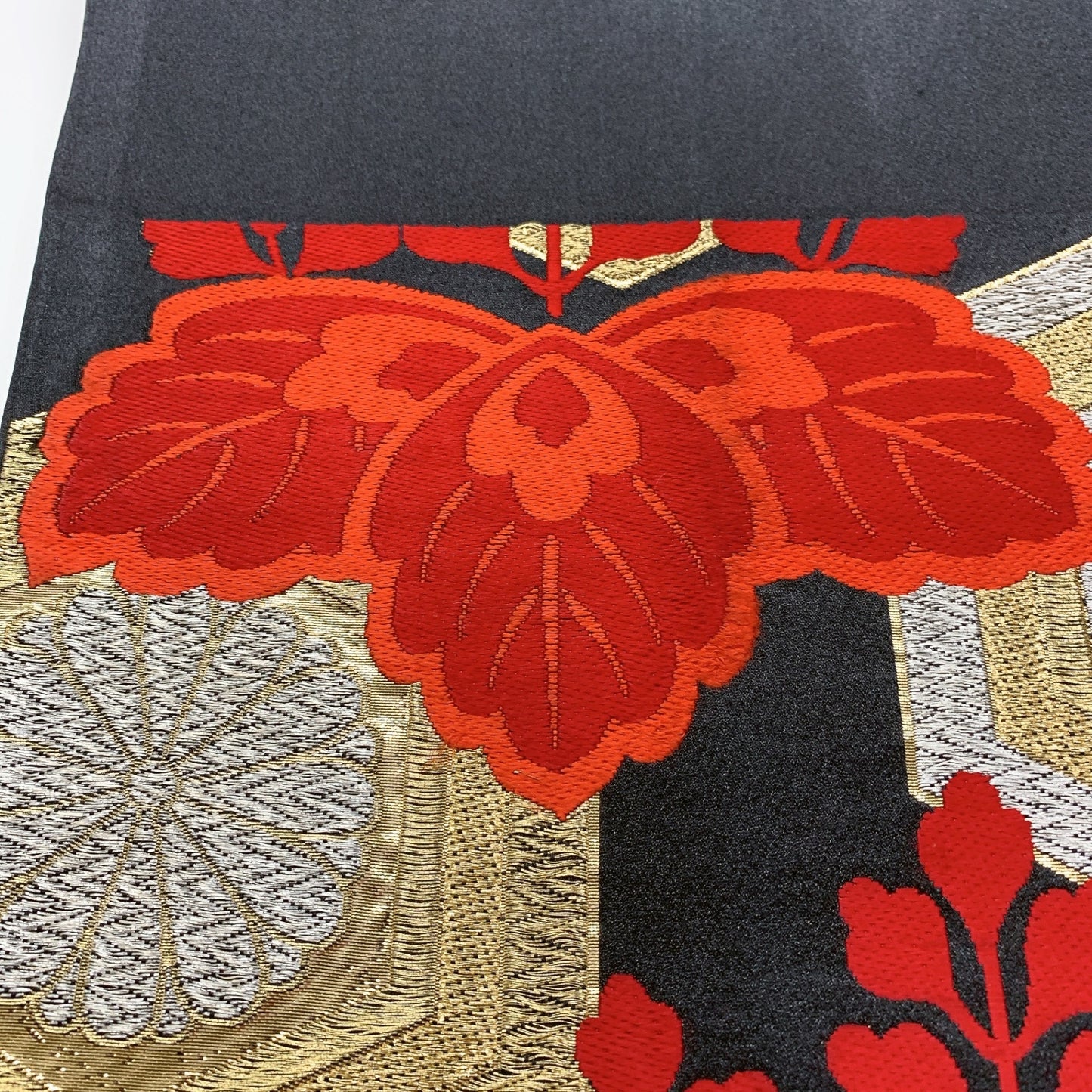 ［8953］袋帯 花亀甲桐文様 黒 金糸 六通 正絹 着物 フォーマル