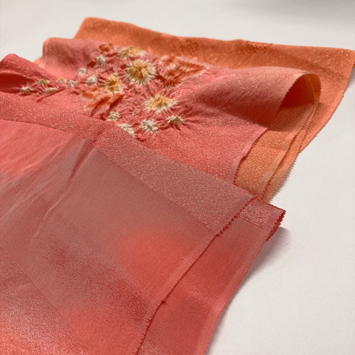［9871］帯締め 帯揚げ セット 枝花文様 絞り 金通し地 正絹 着物 帯絞め