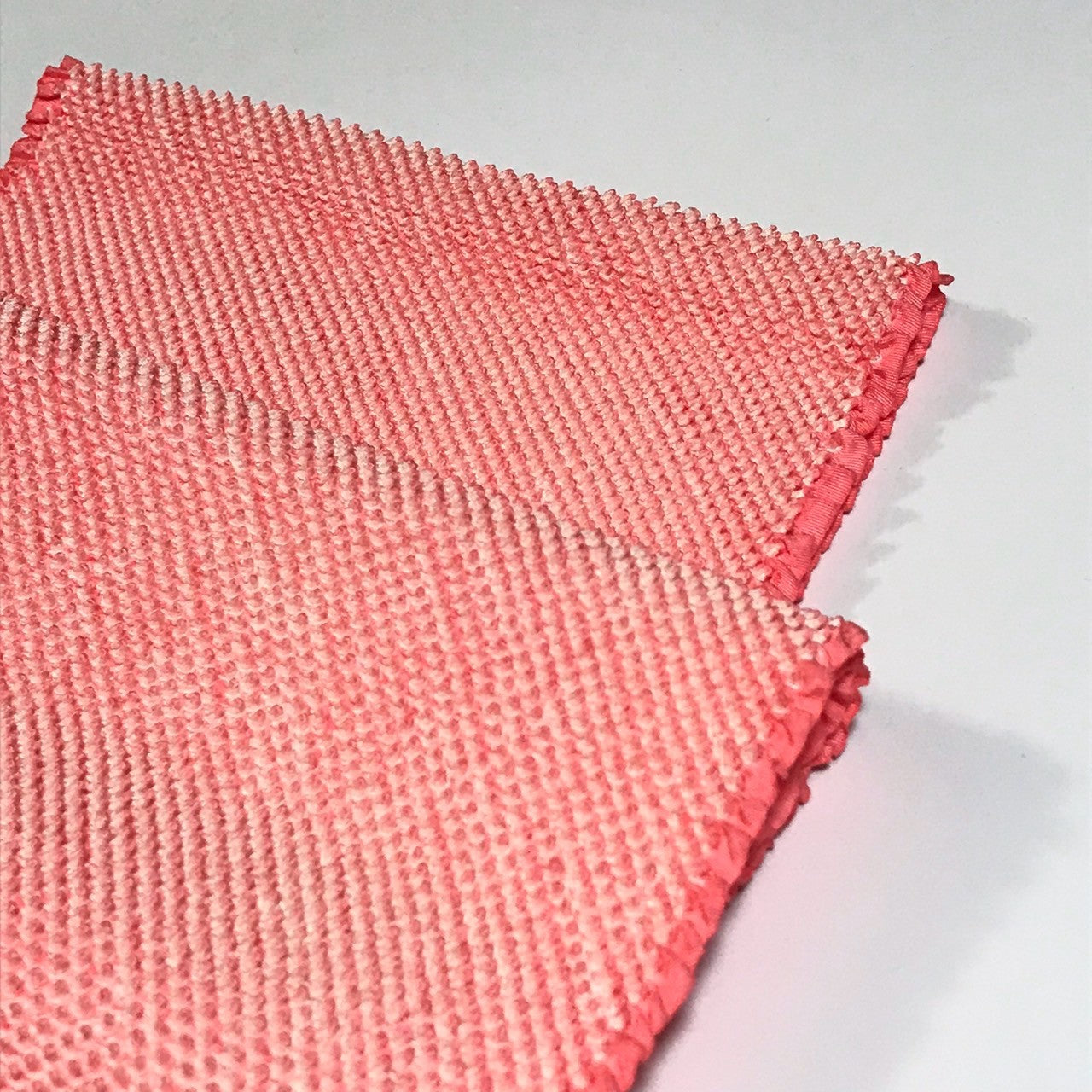 ［9940］帯締め 帯揚げ セット 美品 金糸 総絞り 正絹 着物 帯絞め 成人式 振袖