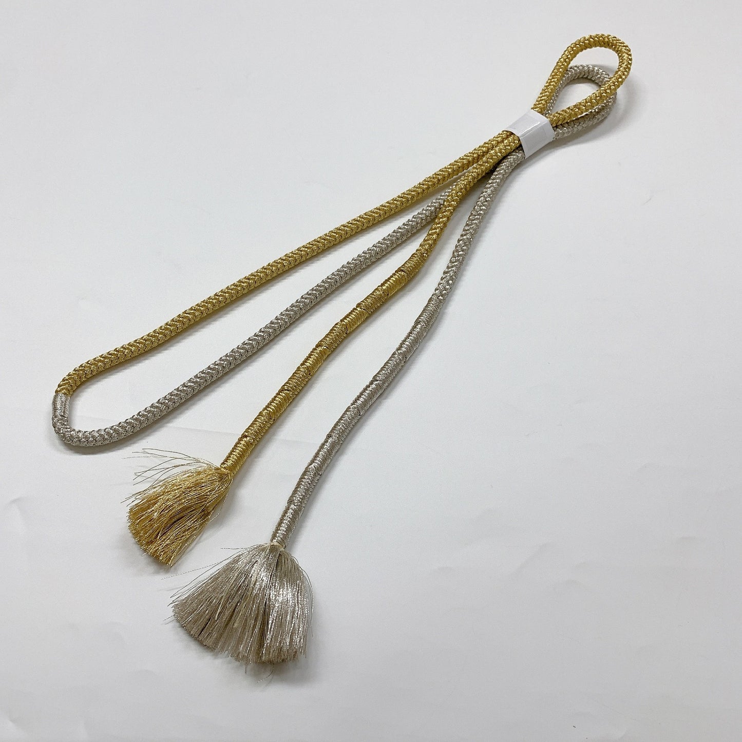 ［8401］帯締め 帯揚げ セット 横段舞花文様 金銀糸 正絹 着物 帯絞め