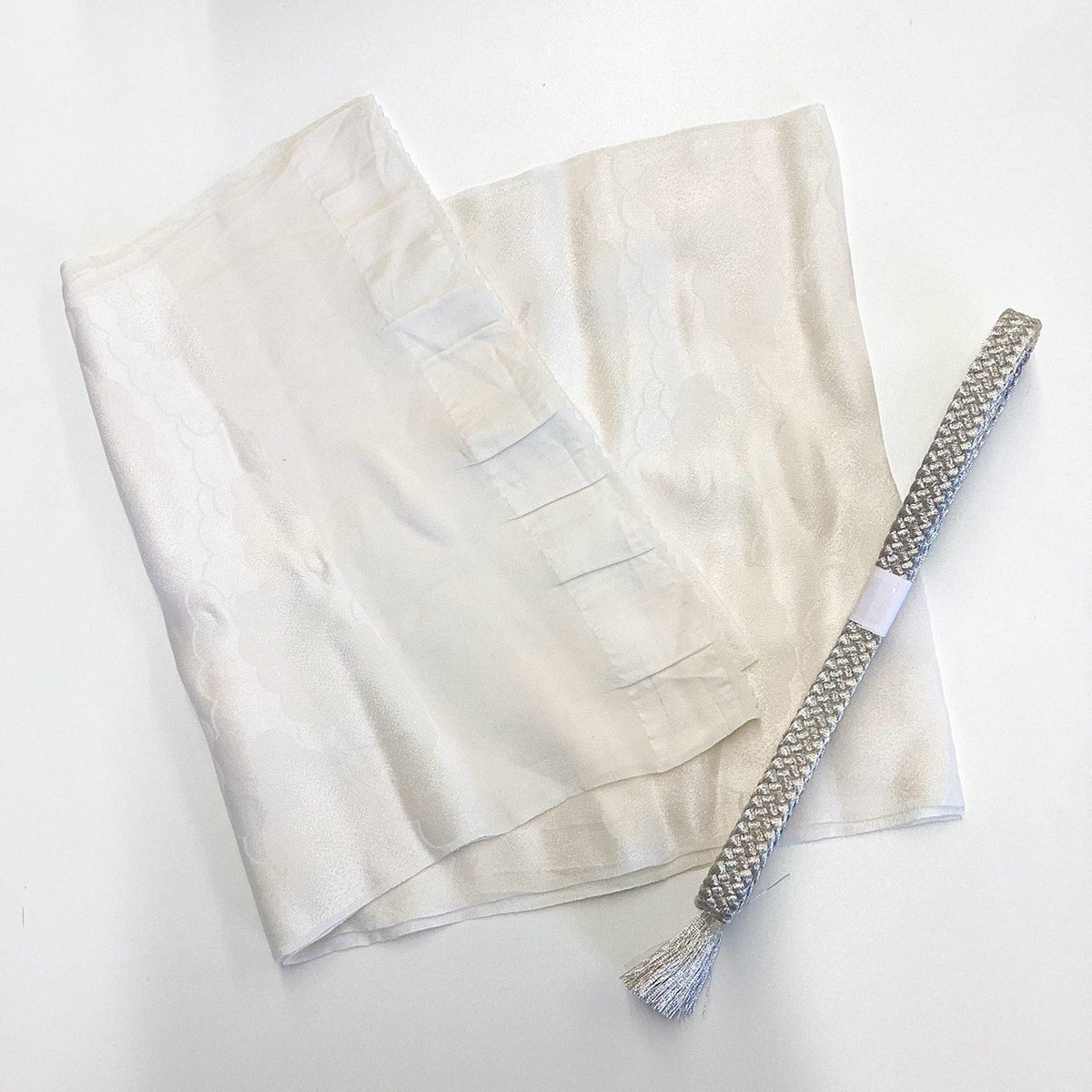 ［9212］帯締め 帯揚げ セット 雲取文様 白 銀糸 正絹 着物 帯絞め