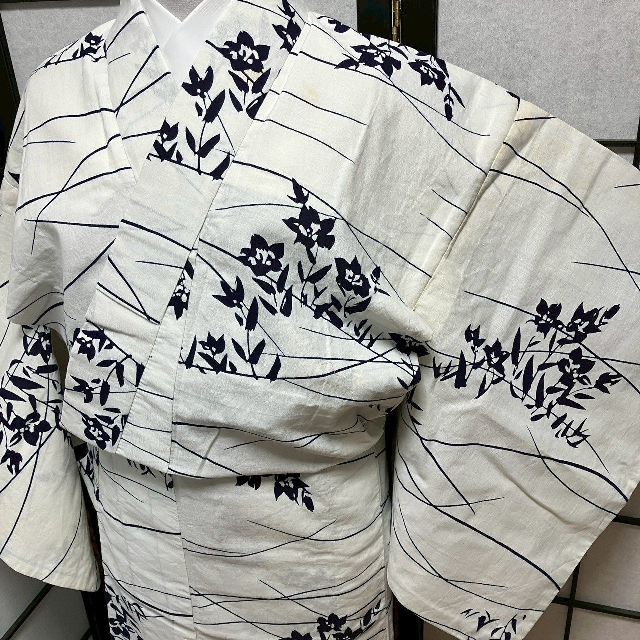［9428］浴衣 草花文様 白 綿 レディース リメイク ゆかた