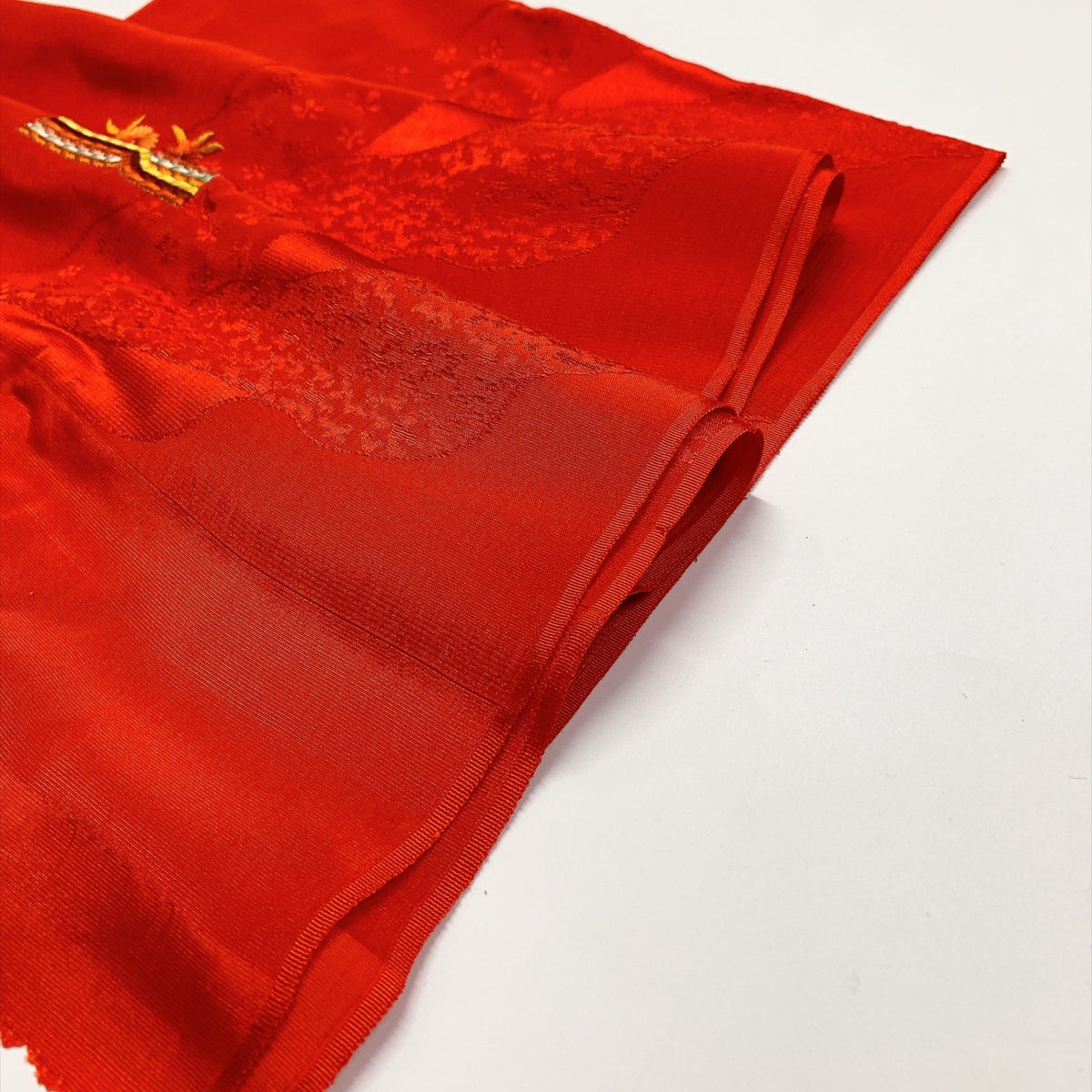 ［9816］帯締め 帯揚げ セット 道長草花文様 刺繍 金糸 正絹 着物 帯絞め