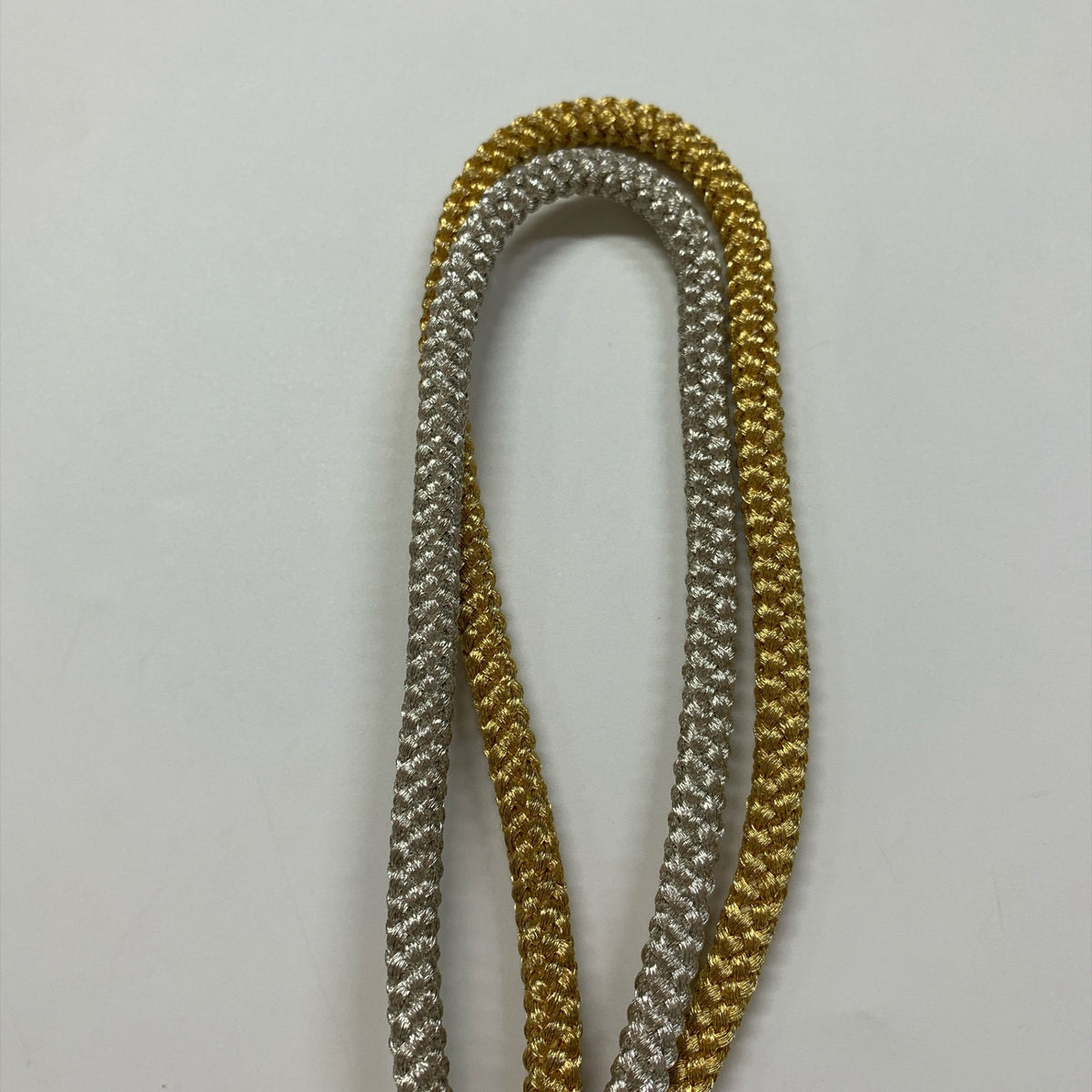 ［9825］帯締め 帯揚げ セット 縮緬 金銀糸 白 正絹 着物 帯絞め