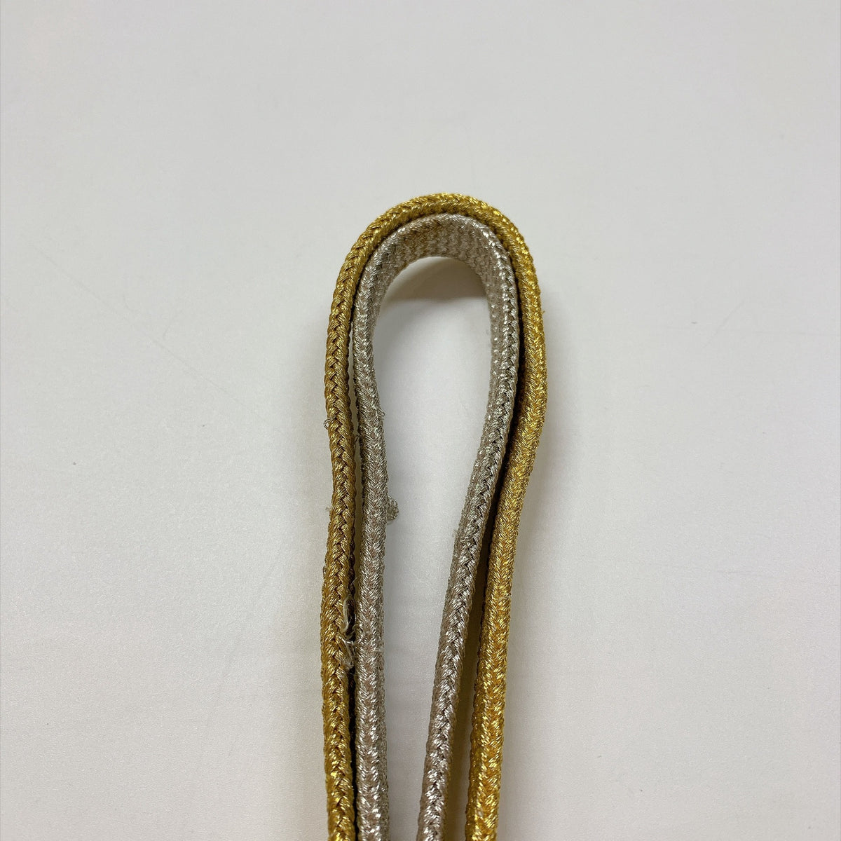 ［9784］帯締め 帯揚げ セット 無地感覚 縮緬 金銀糸 白 正絹 着物 帯絞め